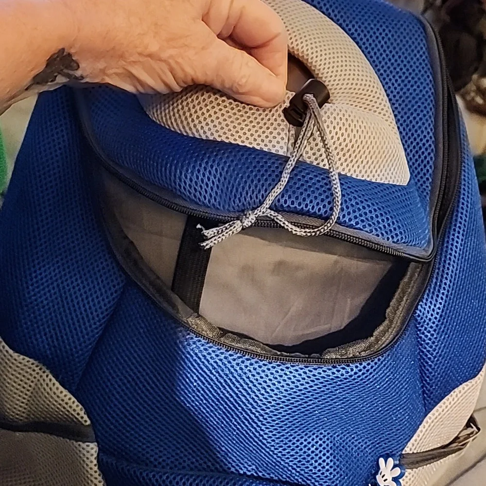 Pet carrier back/front pack. New. XL.